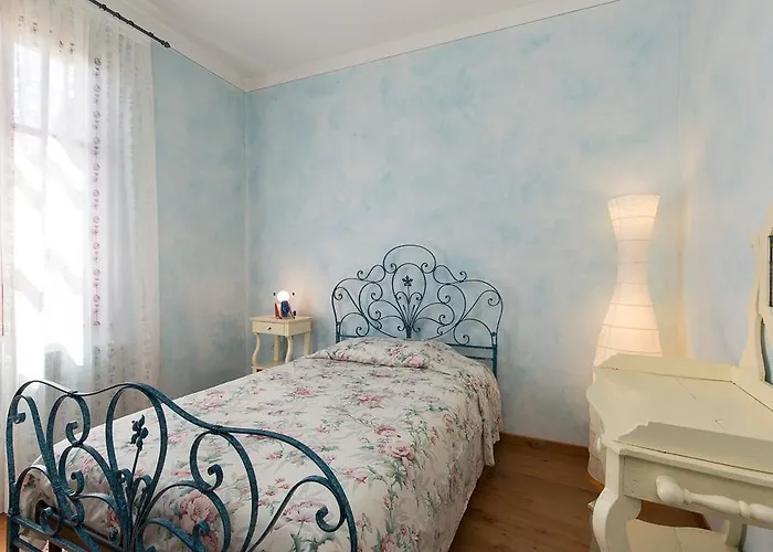 Elisette By Impero House